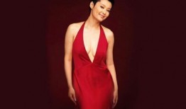 袁立爆料谈恋爱视频,甜蜜视频引发网友热议